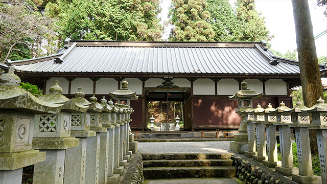 籠屋（山宮浅間神社）